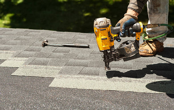 Best Residential Roofing Contractor  in Mason City, IA